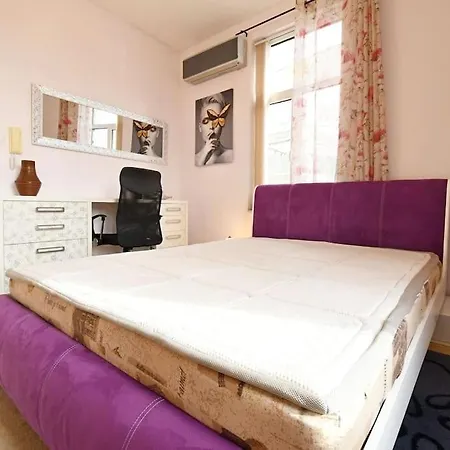 Inb Iconic Spot Apartman Szófia